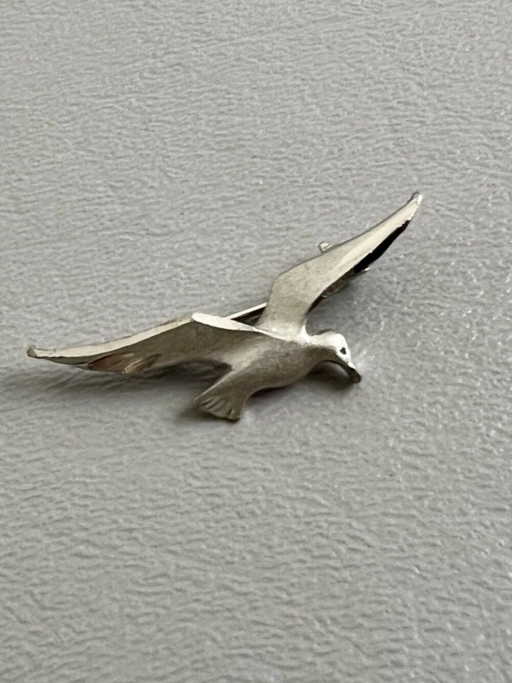 Vintage Silver Tone Seagull Bird Brooch Pin Flying Gull Coastal Nautical Jewelry